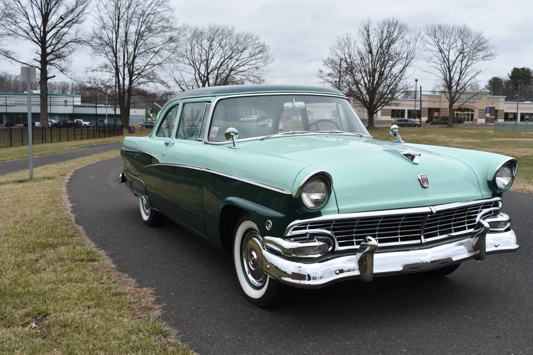 1956 Ford Customline - Image 5 of 31