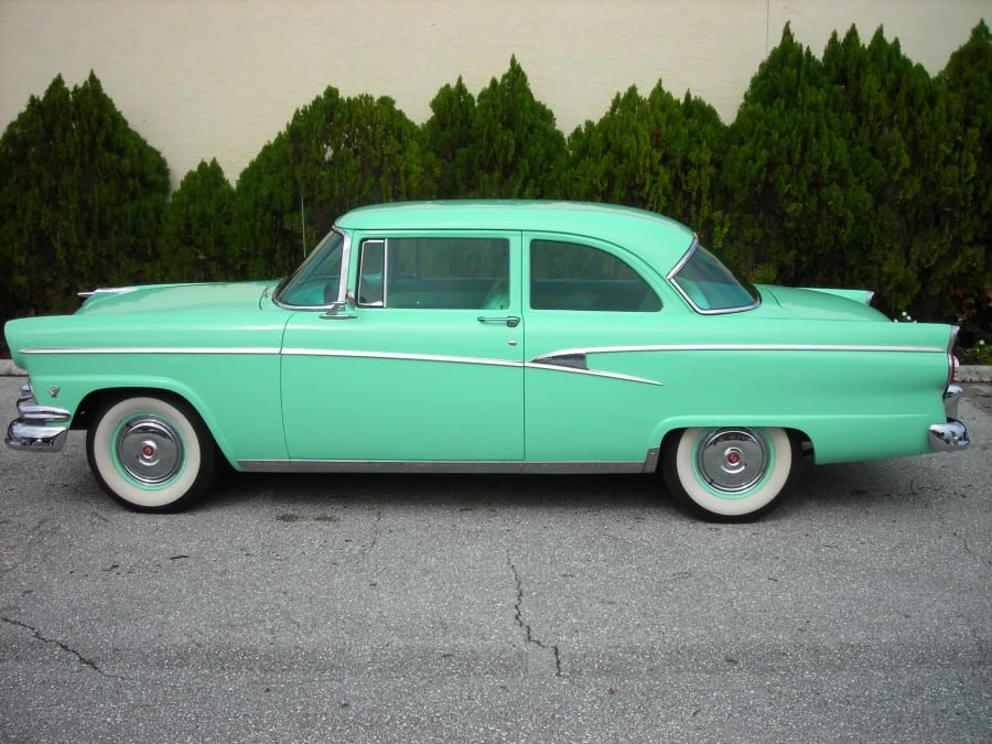 1956 Ford Customline - Image 2 of 8