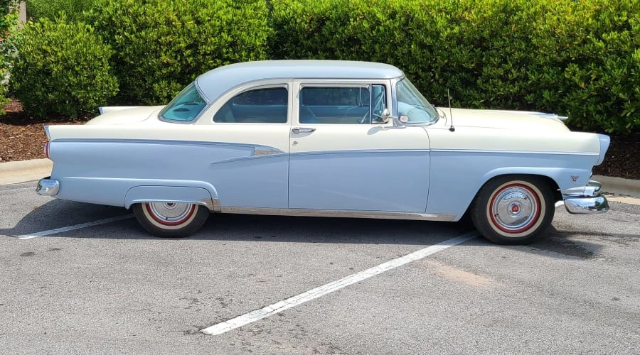 1956 Ford Customline - Image 11 of 12