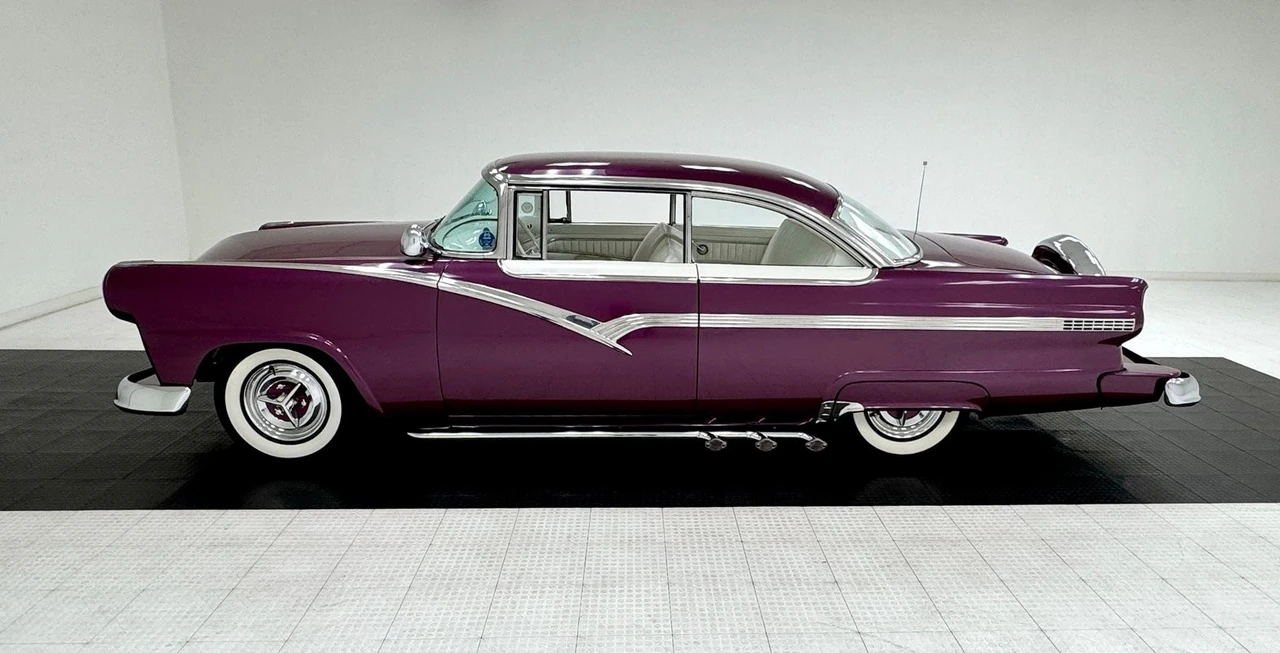 1956 Ford Customline - Image 2 of 21