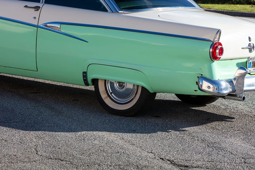 1956 Ford Customline - Image 26 of 31
