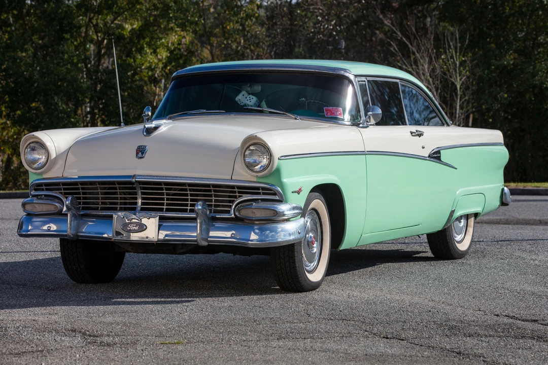1956 Ford Customline - Image 10 of 31