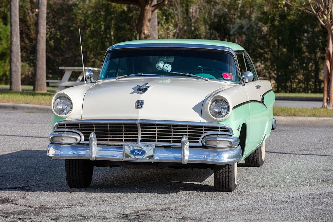 1956 Ford Customline - Image 8 of 31