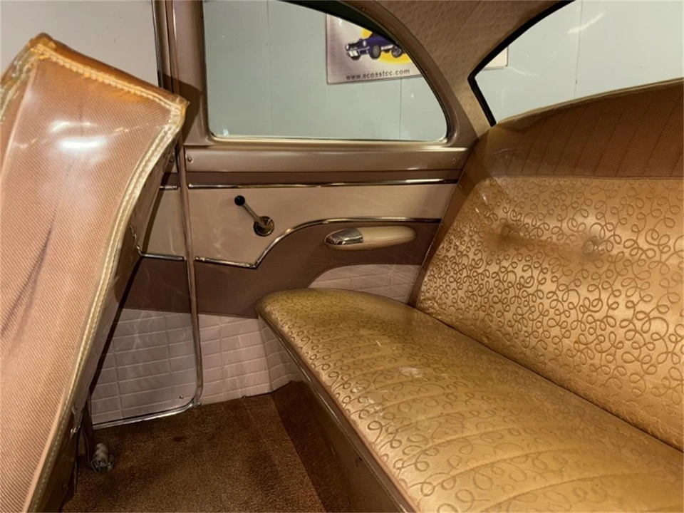 1956 Ford Fairlane 1st Gen - Image 28 of 31