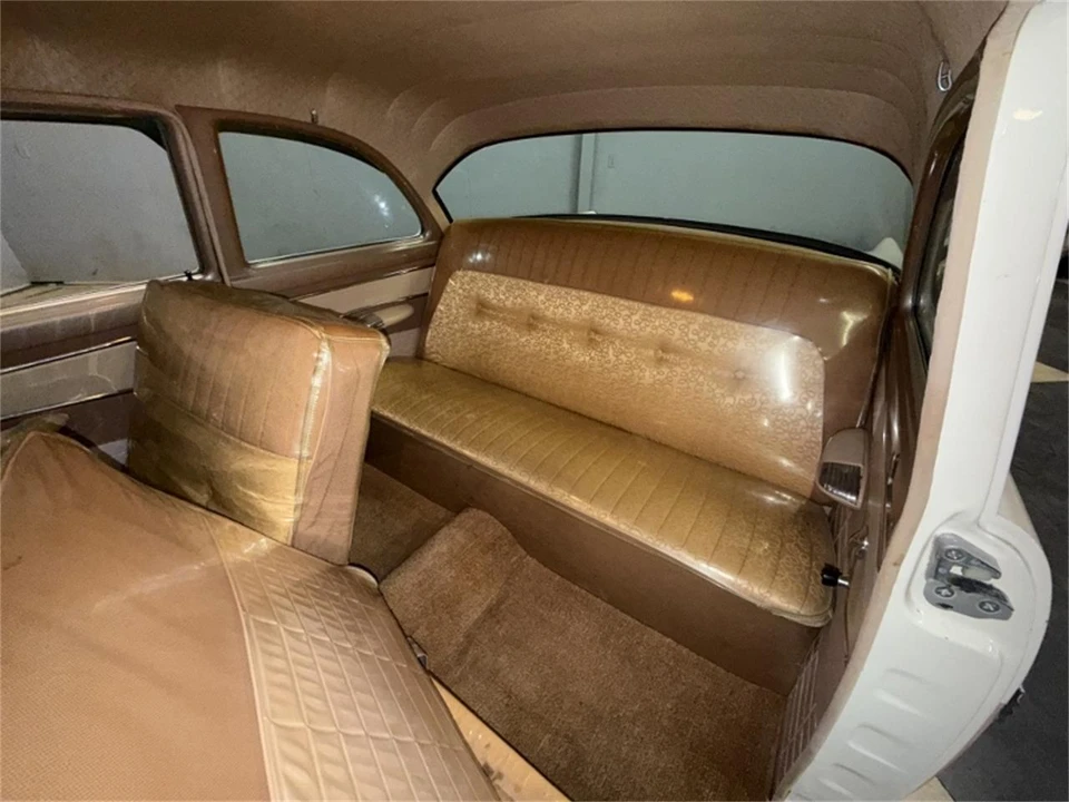 1956 Ford Fairlane 1st Gen - Image 30 of 31