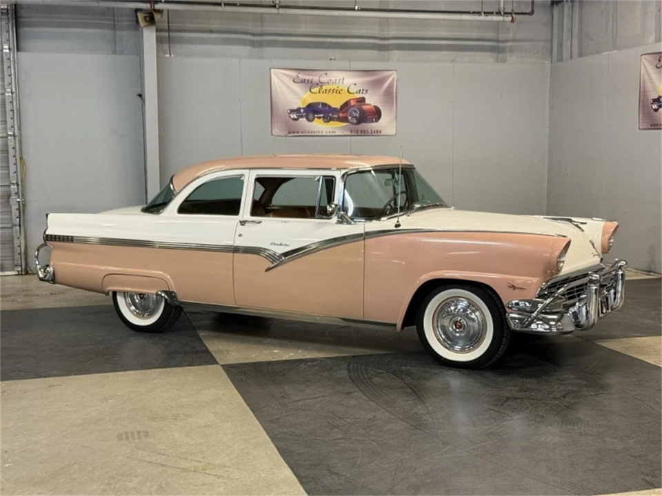 1956 Ford Fairlane 1st Gen - Image 4 of 31