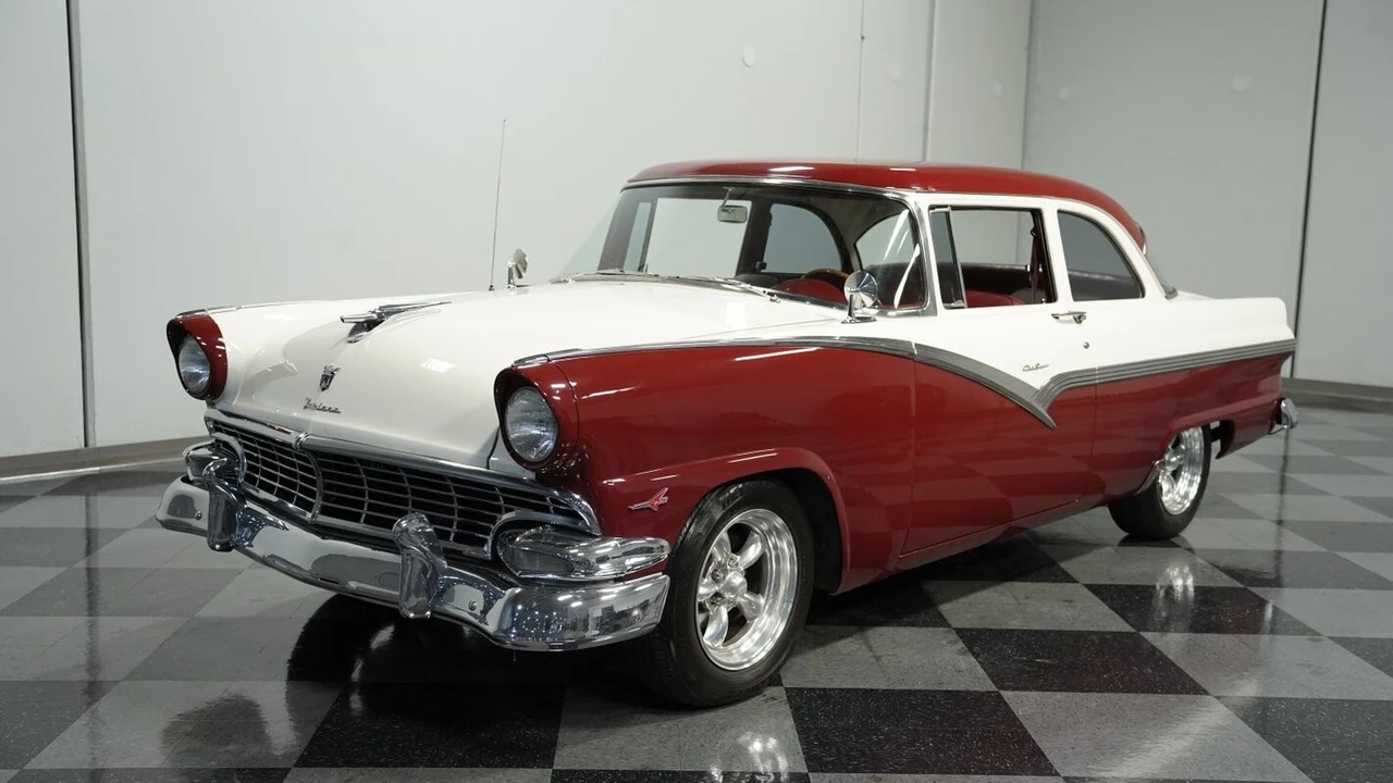 1956 Ford Fairlane 1st Gen - Image 6 of 12