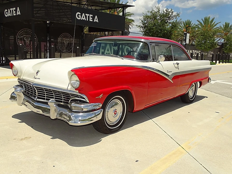 1956 Ford Fairlane 1st Gen - Image 20 of 29