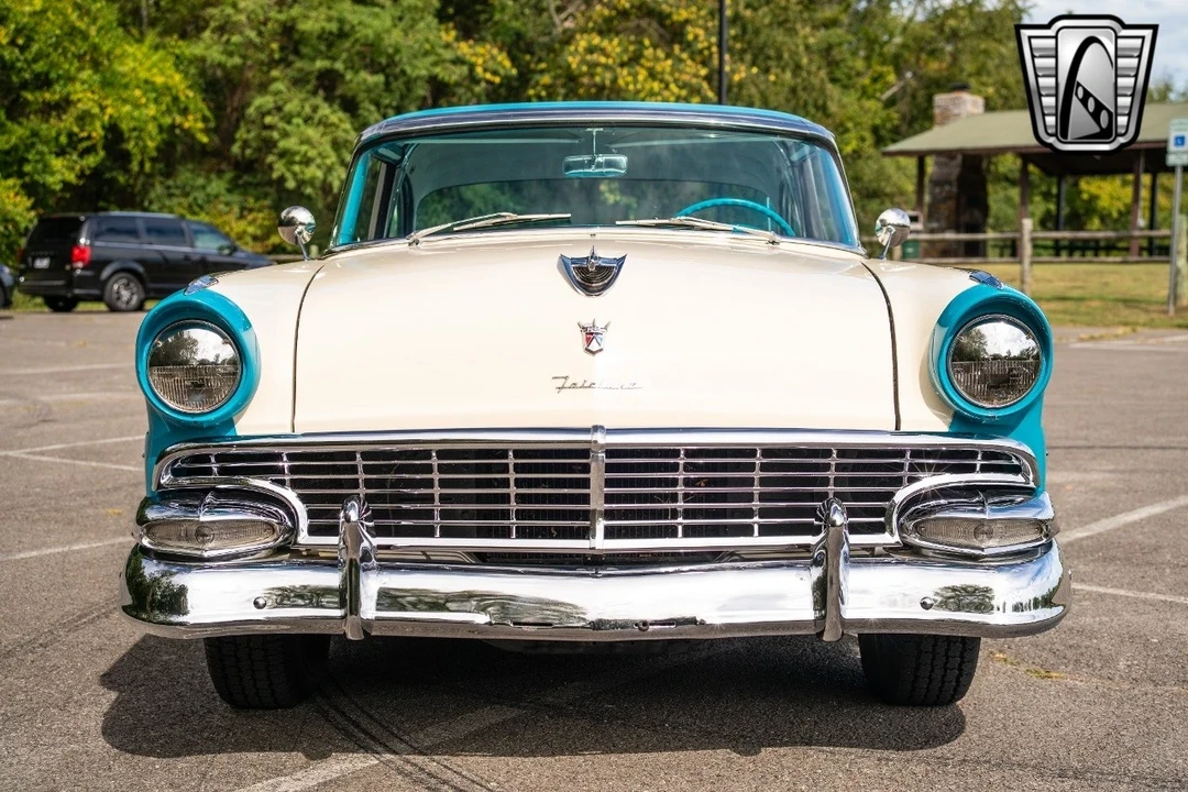 1956 Ford Fairlane 2nd Gen - Image 11 of 12