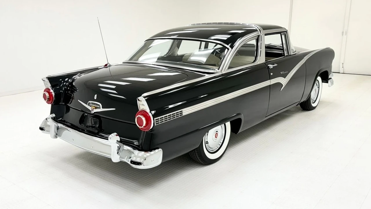 1956 Ford Fairlane 1st Gen - Image 5 of 31