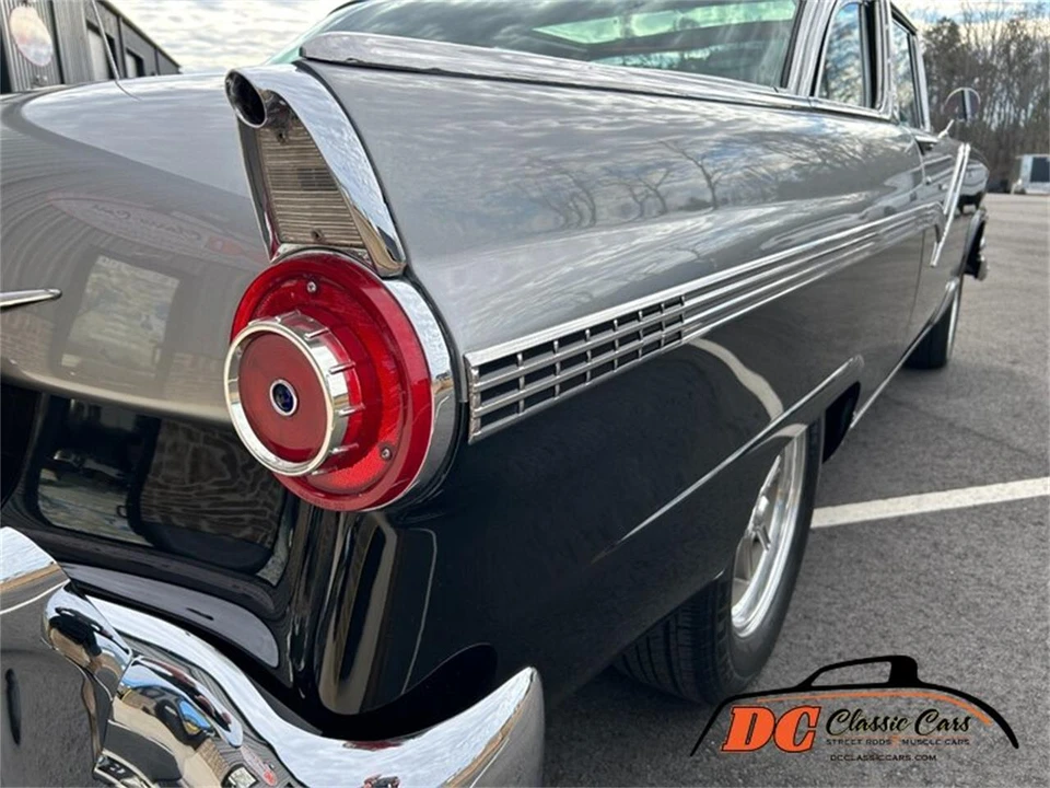 1956 Ford Fairlane 1st Gen - Image 26 of 31