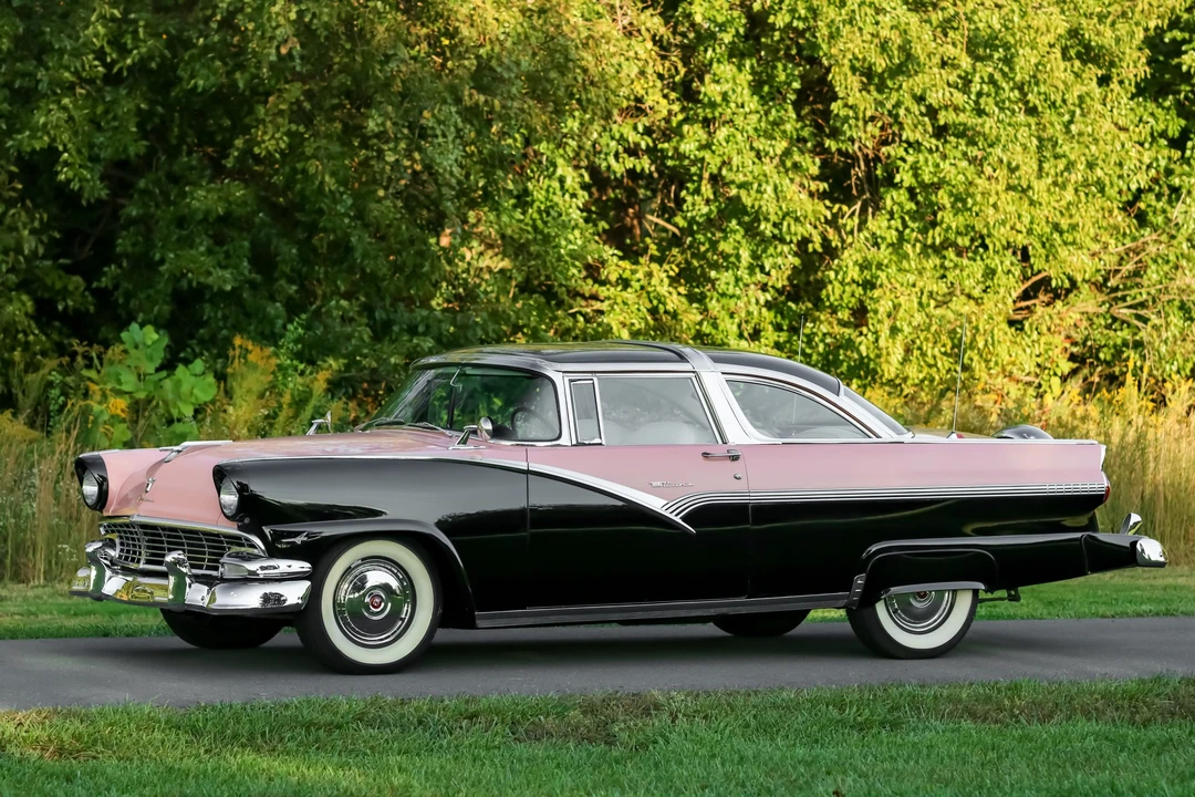 1956 Ford Fairlane 2nd Gen - Image 9 of 31