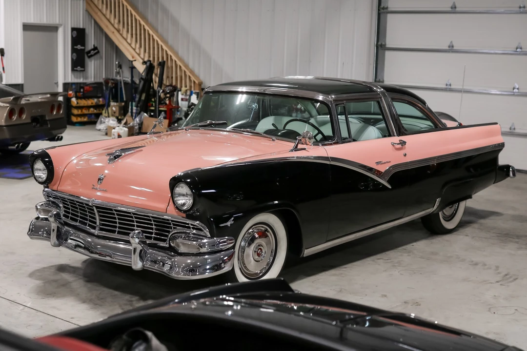 1956 Ford Fairlane 2nd Gen - Image 29 of 31