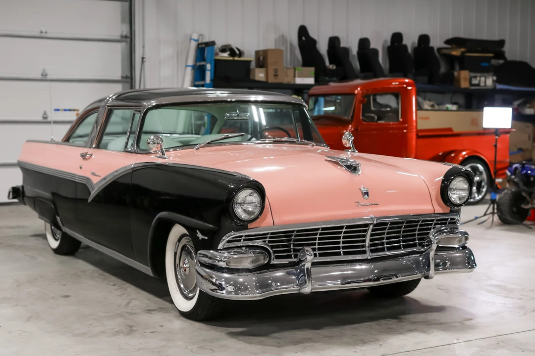 1956 Ford Fairlane 2nd Gen - Image 25 of 31