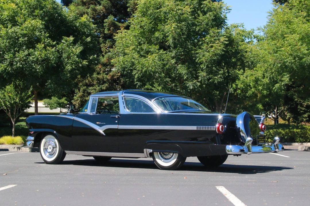 1956 Ford Fairlane 1st Gen - Image 7 of 31