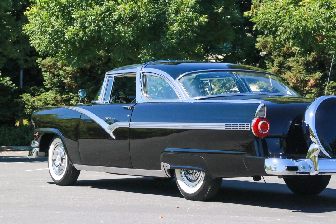 1956 Ford Fairlane 1st Gen - Image 26 of 31