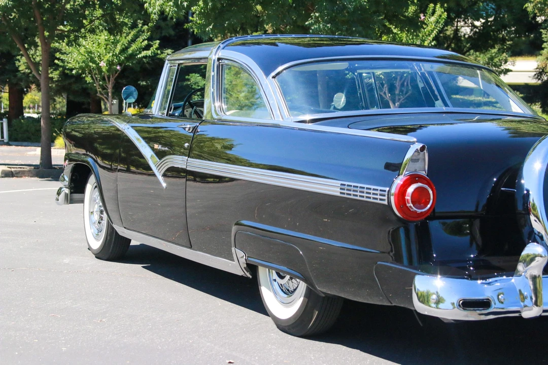 1956 Ford Fairlane 1st Gen - Image 27 of 31