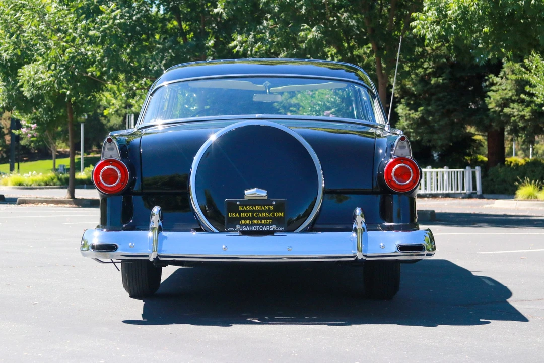 1956 Ford Fairlane 1st Gen - Image 9 of 31
