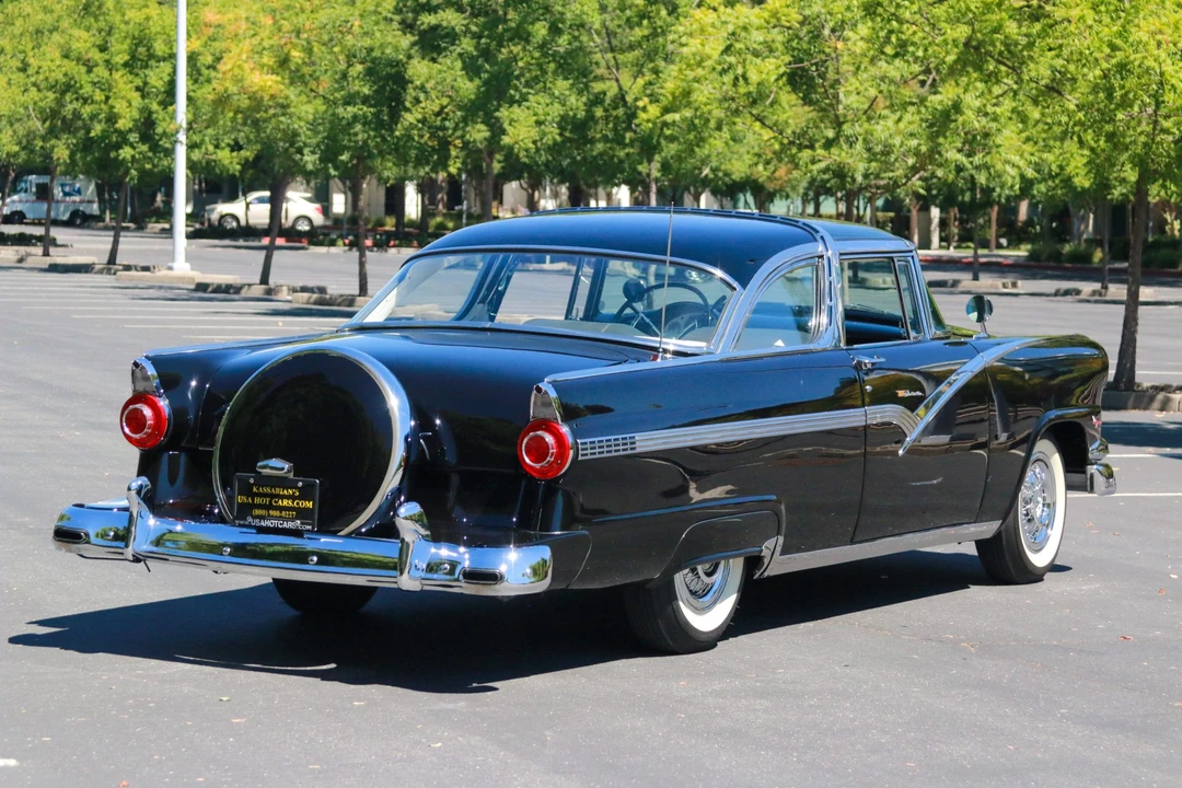 1956 Ford Fairlane 1st Gen - Image 10 of 31