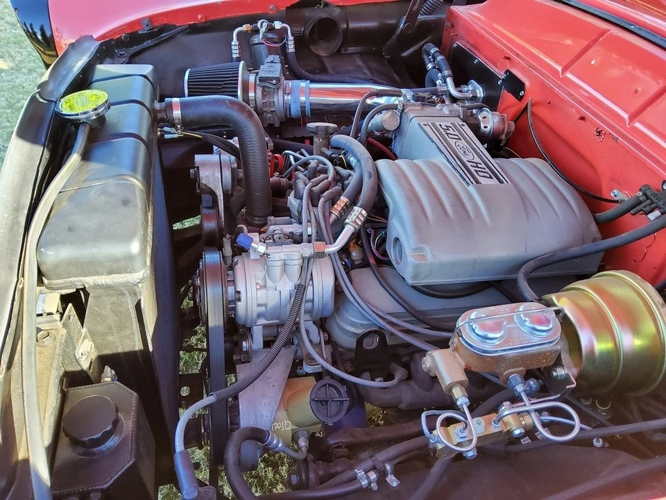 1956 Ford Fairlane 1st Gen - Image 16 of 18
