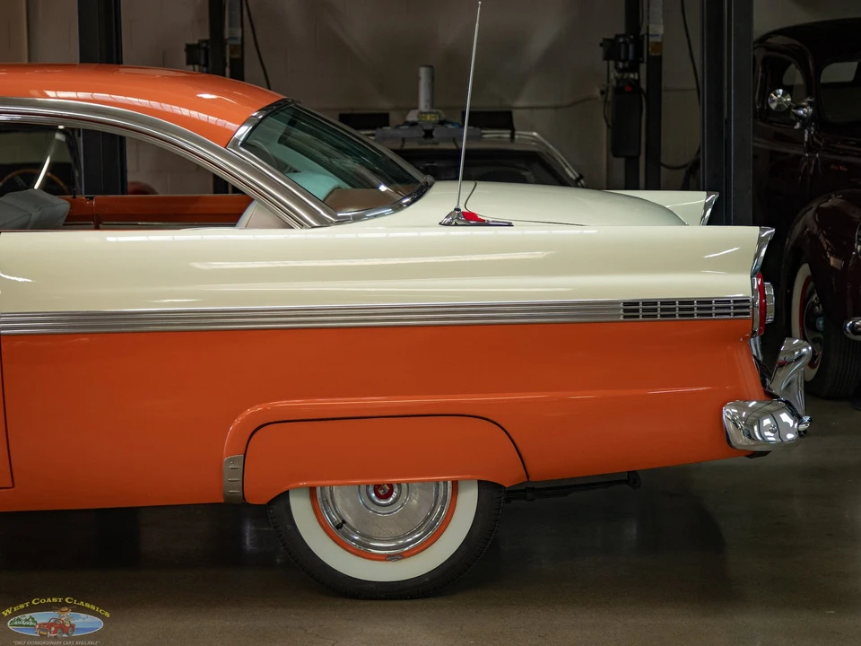 1956 Ford Fairlane 1st Gen - Image 8 of 31
