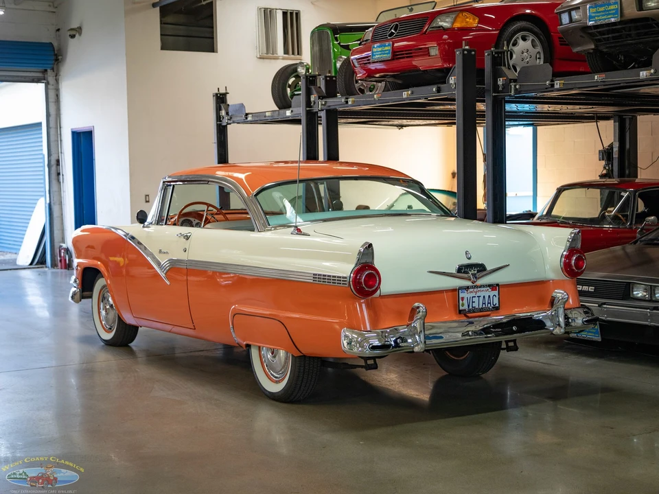 1956 Ford Fairlane 1st Gen - Image 22 of 31