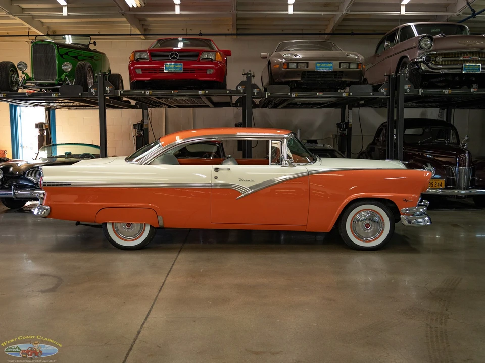 1956 Ford Fairlane 1st Gen - Image 3 of 31