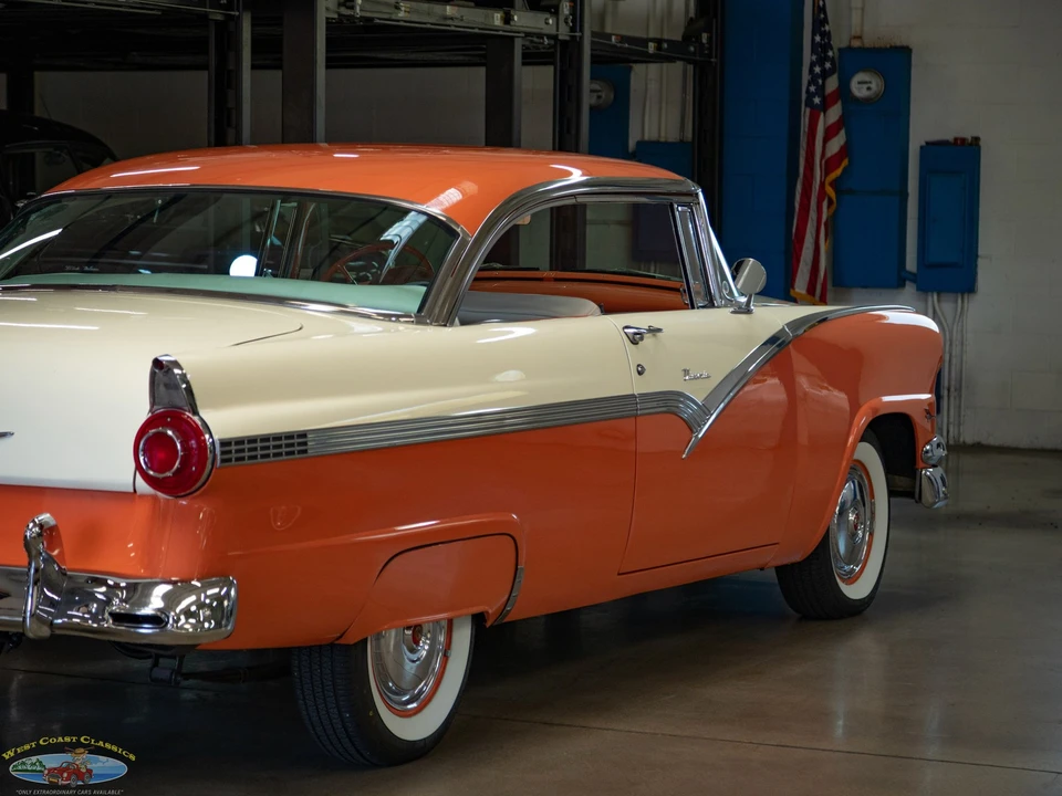 1956 Ford Fairlane 1st Gen - Image 27 of 31