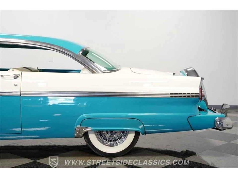 1956 Ford Fairlane 1st Gen - Image 23 of 31