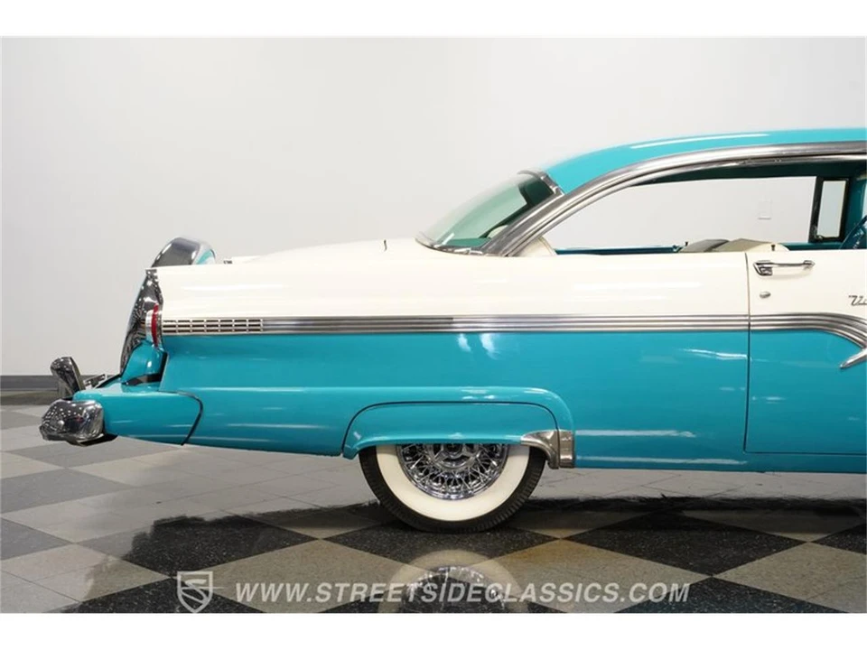 1956 Ford Fairlane 1st Gen - Image 28 of 31