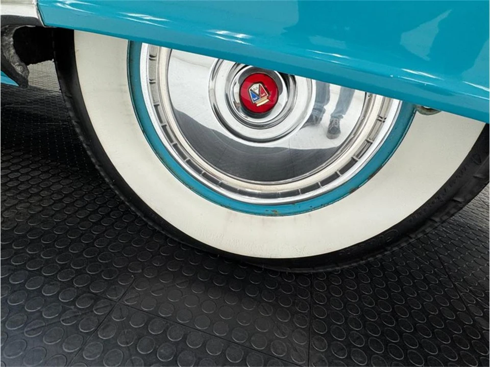 1956 Ford Fairlane 1st Gen - Image 19 of 31