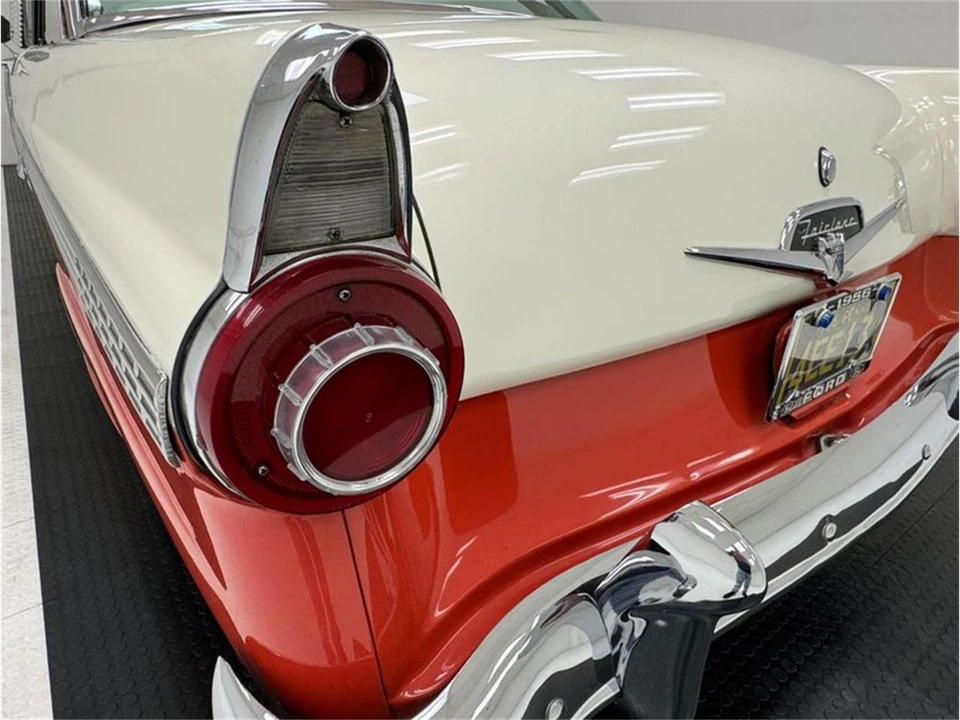 1956 Ford Fairlane 1st Gen - Image 23 of 31
