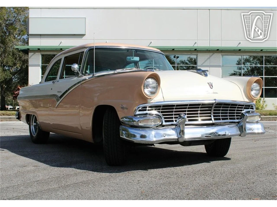 1956 Ford Fairlane 1st Gen - Image 6 of 31