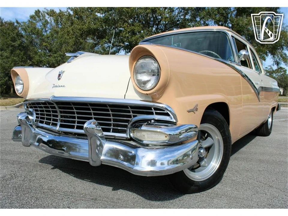 1956 Ford Fairlane 1st Gen - Image 26 of 31