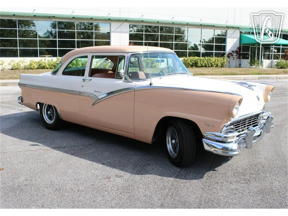 1956 Ford Fairlane 1st Gen - Image 22 of 31