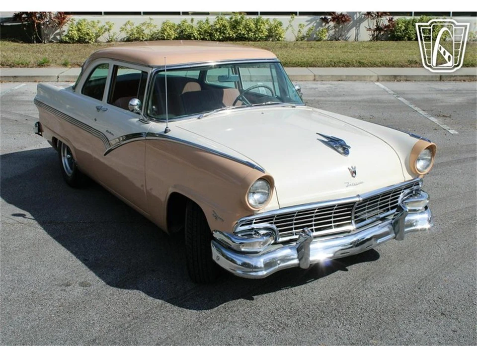 1956 Ford Fairlane 1st Gen - Image 8 of 31