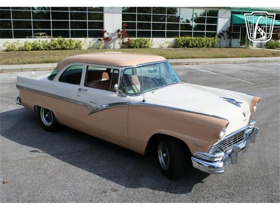 1956 Ford Fairlane 1st Gen - Image 23 of 31