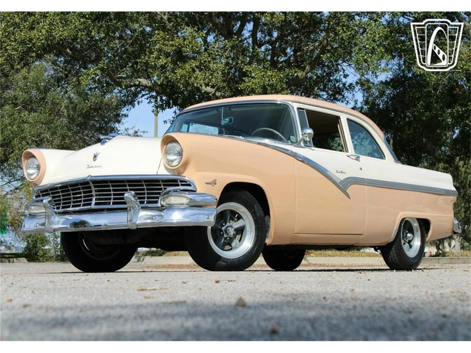 1956 Ford Fairlane 1st Gen - Image 4 of 31
