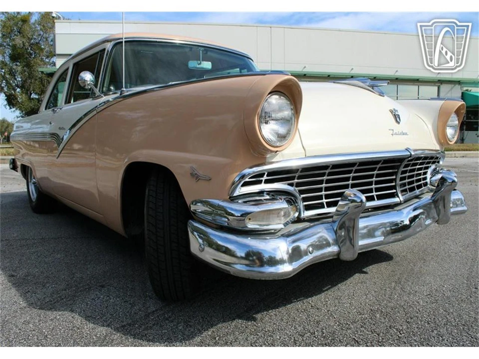 1956 Ford Fairlane 1st Gen - Image 24 of 31