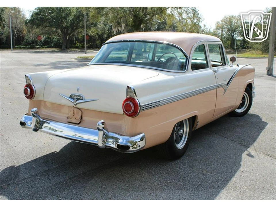 1956 Ford Fairlane 1st Gen - Image 19 of 31