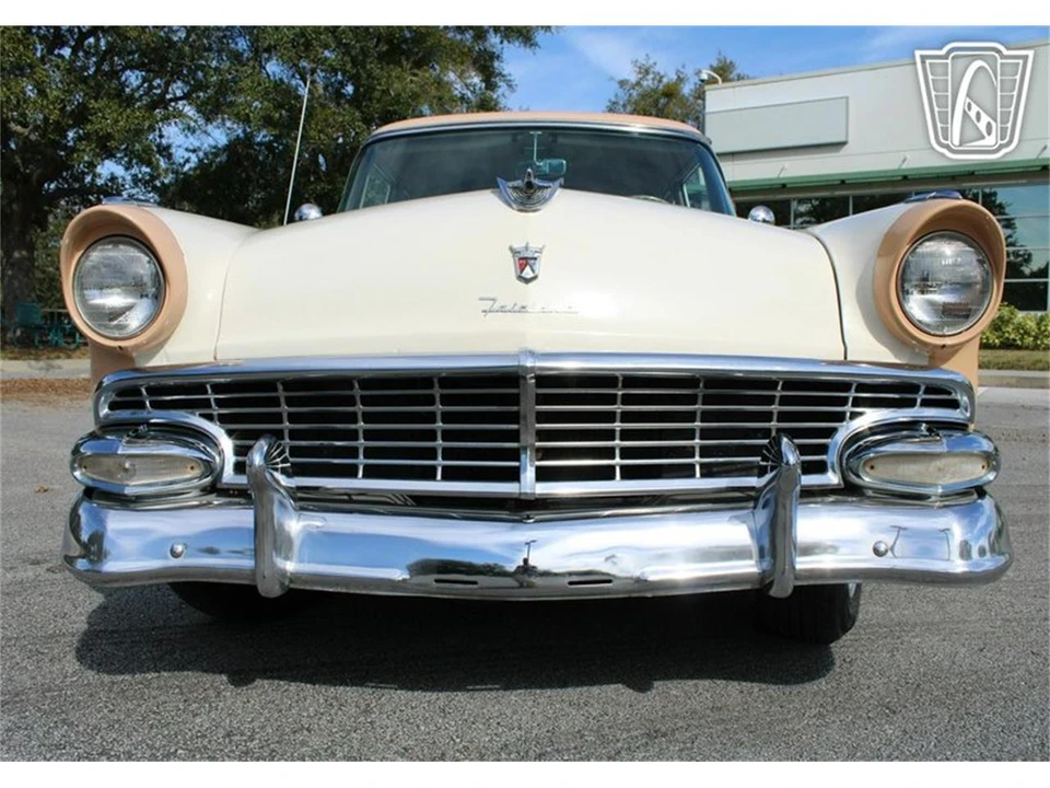1956 Ford Fairlane 1st Gen - Image 25 of 31