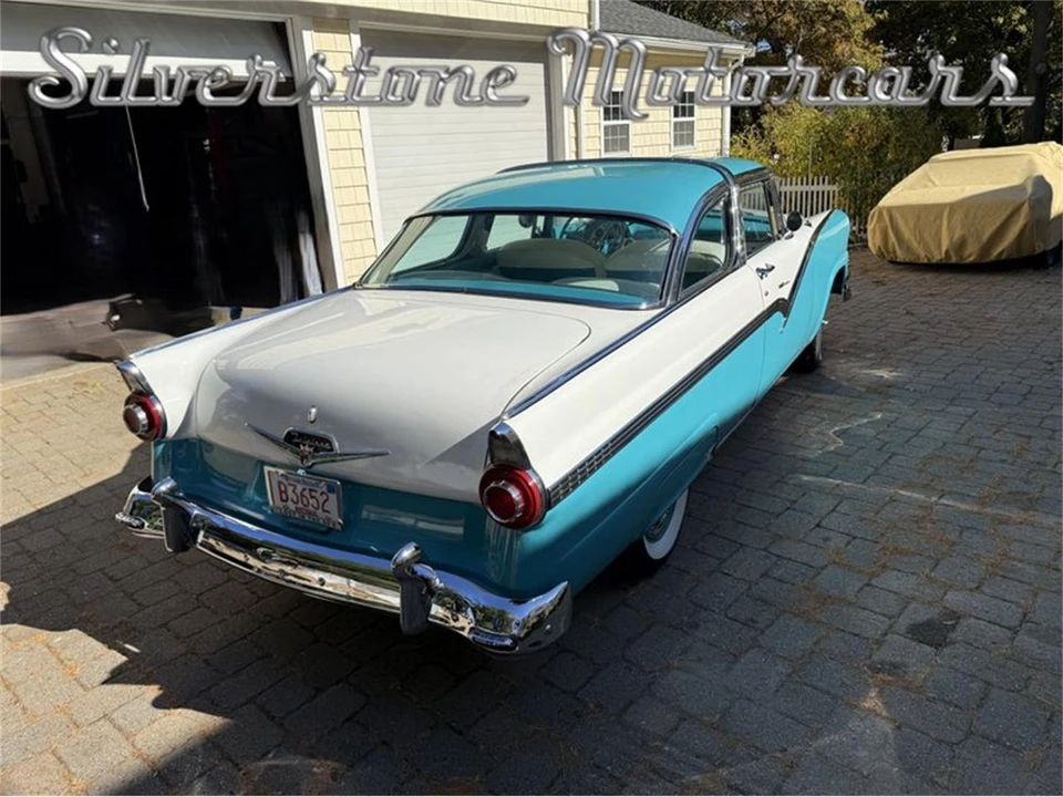 1956 Ford Fairlane 1st Gen - Image 18 of 31