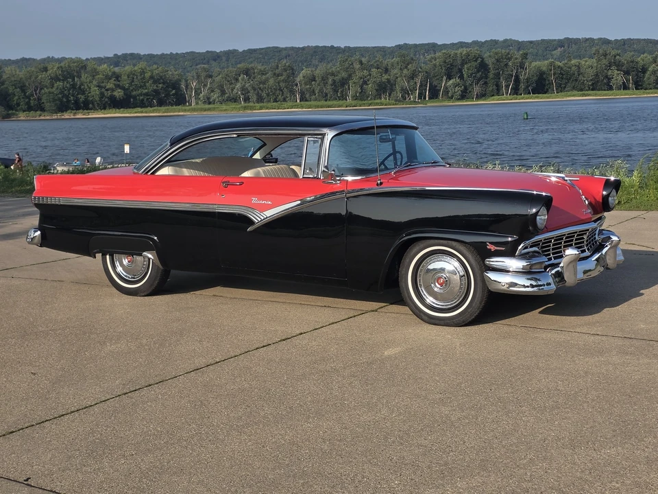 1956 Ford Fairlane 1st Gen - Image 14 of 31
