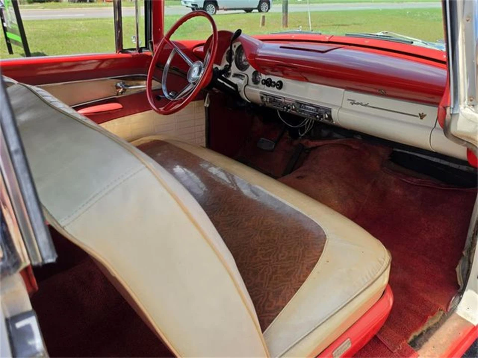 1956 Ford Fairlane 1st Gen - Image 29 of 31