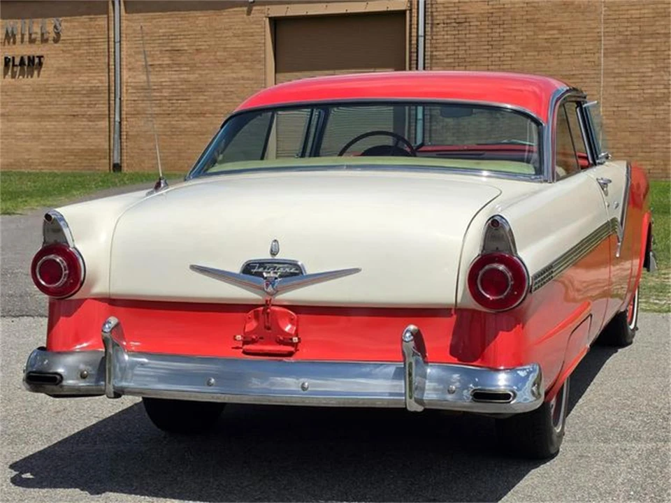 1956 Ford Fairlane 1st Gen - Image 8 of 31