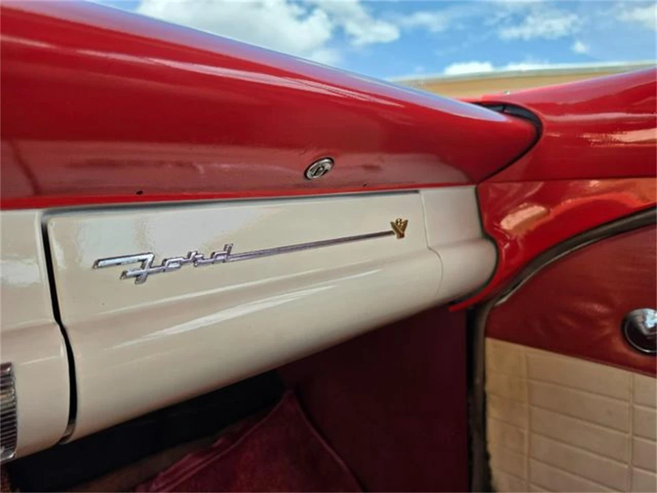 1956 Ford Fairlane 1st Gen - Image 22 of 31