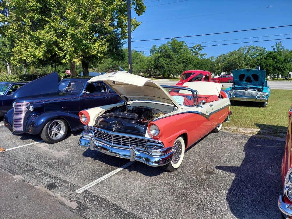 1956 Ford Fairlane 1st Gen - Image 6 of 20