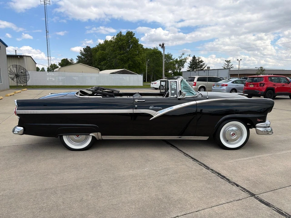 1956 Ford Fairlane 1st Gen - Image 11 of 31
