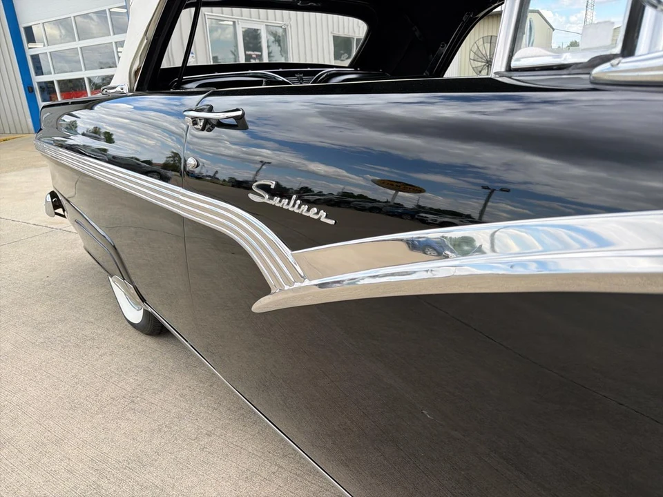 1956 Ford Fairlane 1st Gen - Image 29 of 31