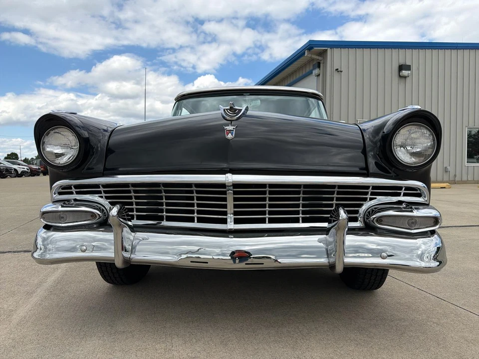 1956 Ford Fairlane 1st Gen - Image 22 of 31